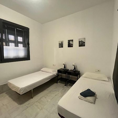 Center Veronica Confort Sevilla Dış mekan fotoğraf